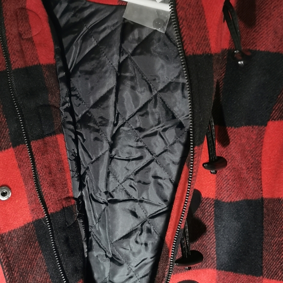 Ladies pea coat with a detachable hood - Picture 2 of 6